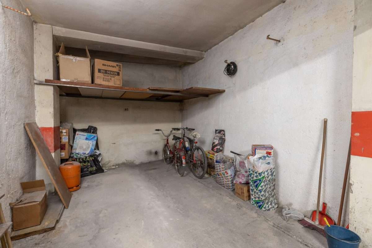 Garaje en venta en GRANADA