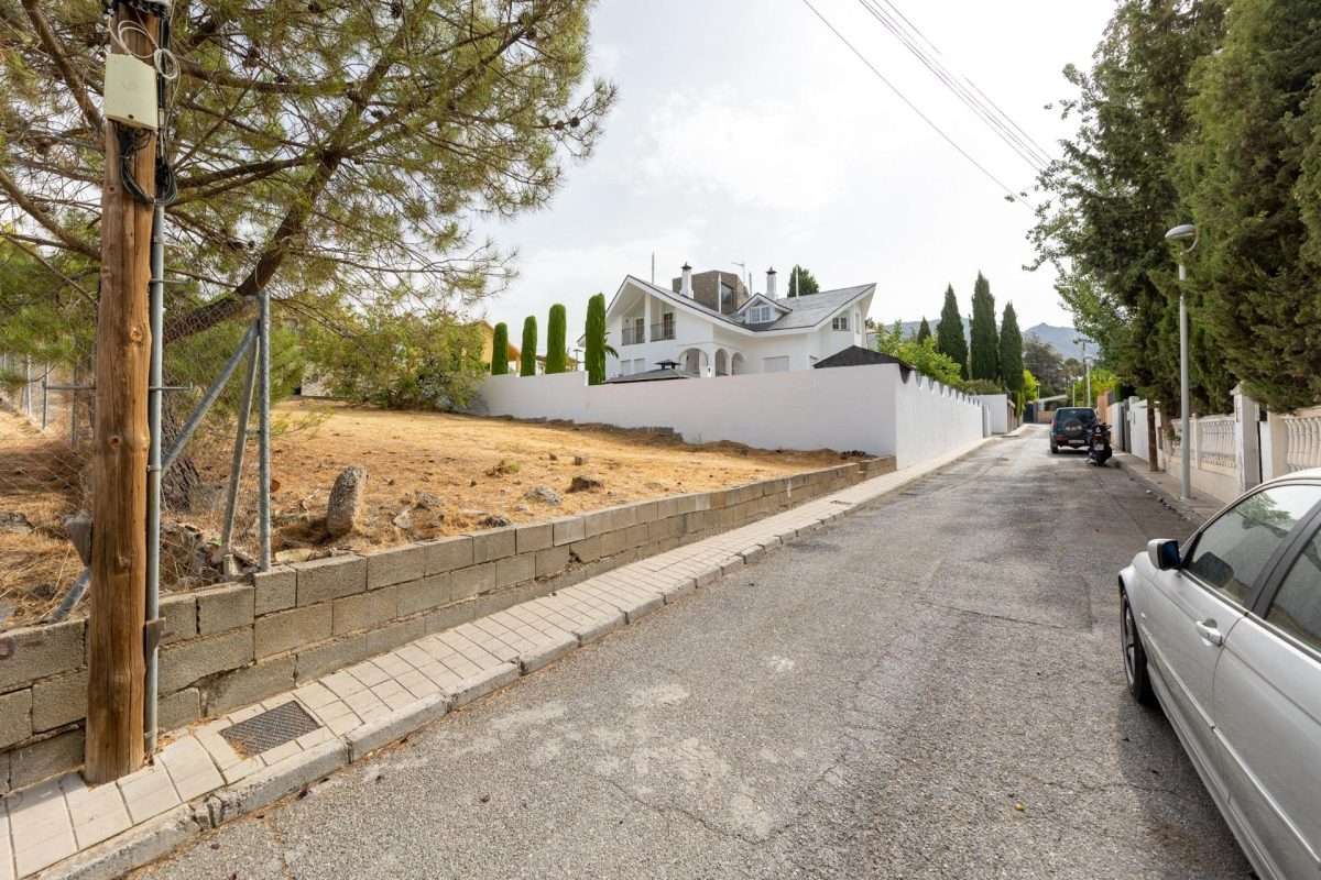 Parcela en venta en GRANADA