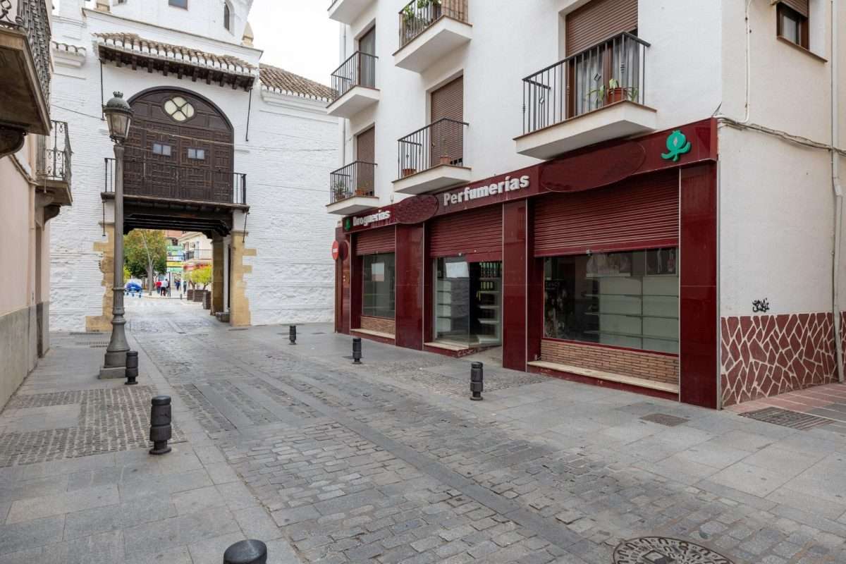 Local comercial en venta en GRANADA