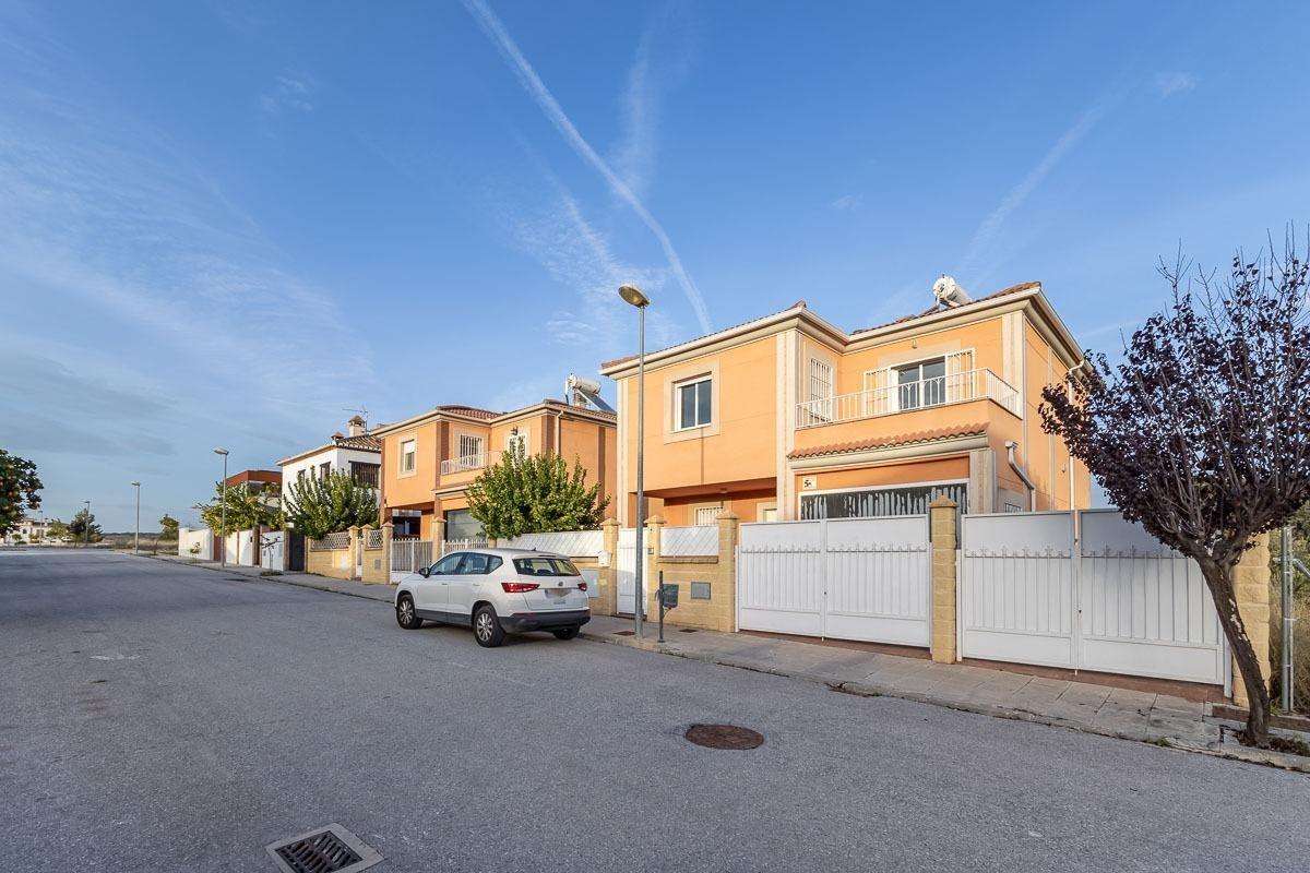 Chalet en venta en GRANADA