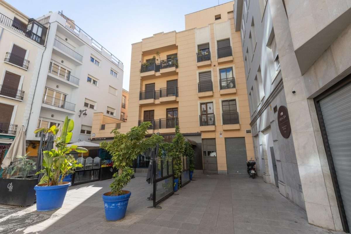 Local comercial en venta en GRANADA