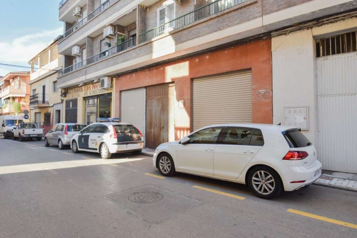 Local comercial en venta en GRANADA, Maracena, Referencia: DH03400 Local comercial en venta en GRANADA