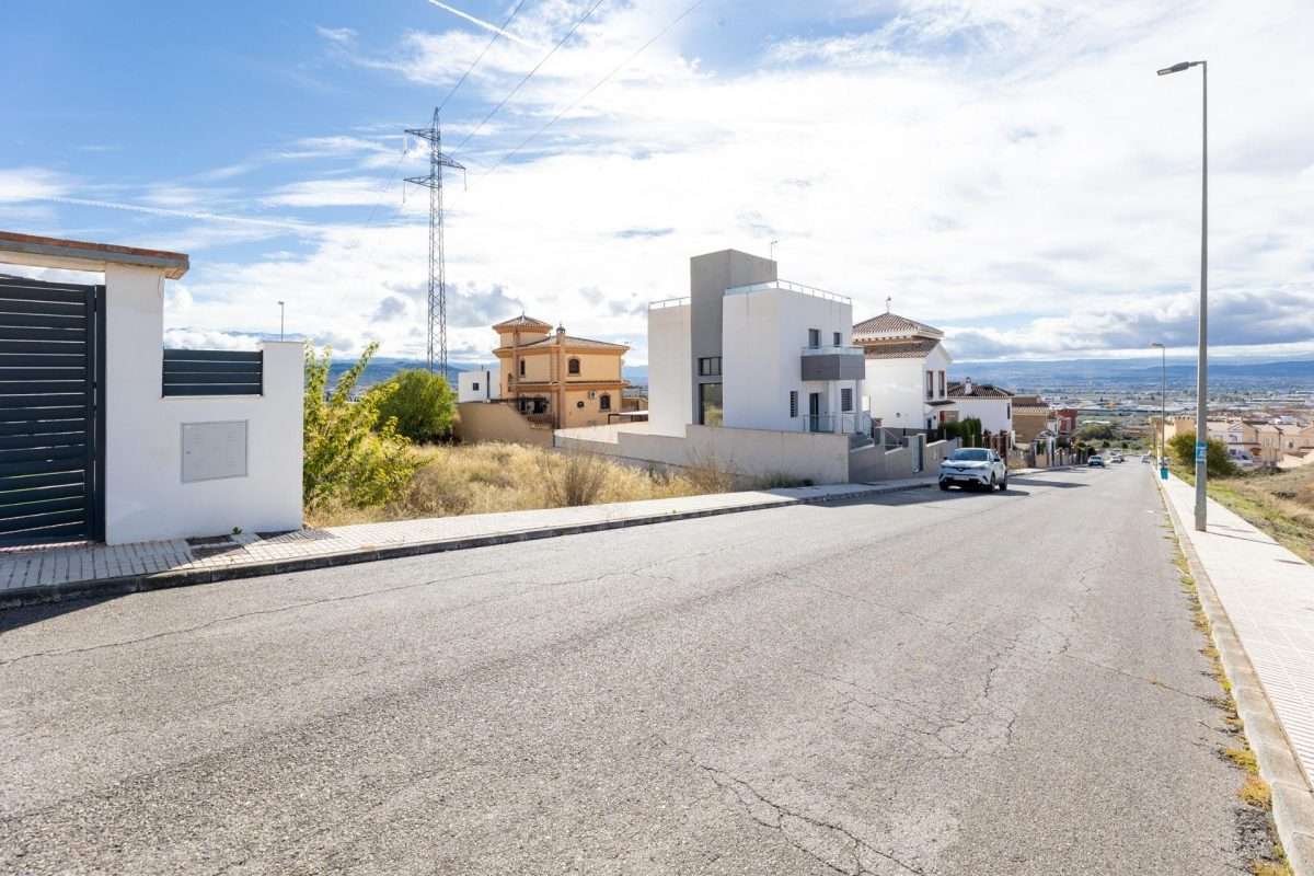 Parcela en venta en GRANADA, Peligros, Referencia: v25022/1951 Parcela en venta en GRANADA