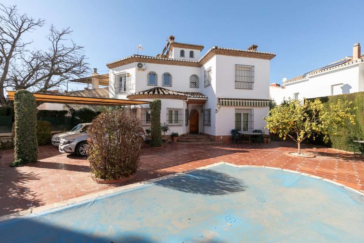 Chalet en venta en GRANADA, Granada, Referencia: D26913/6533 Chalet en venta en GRANADA