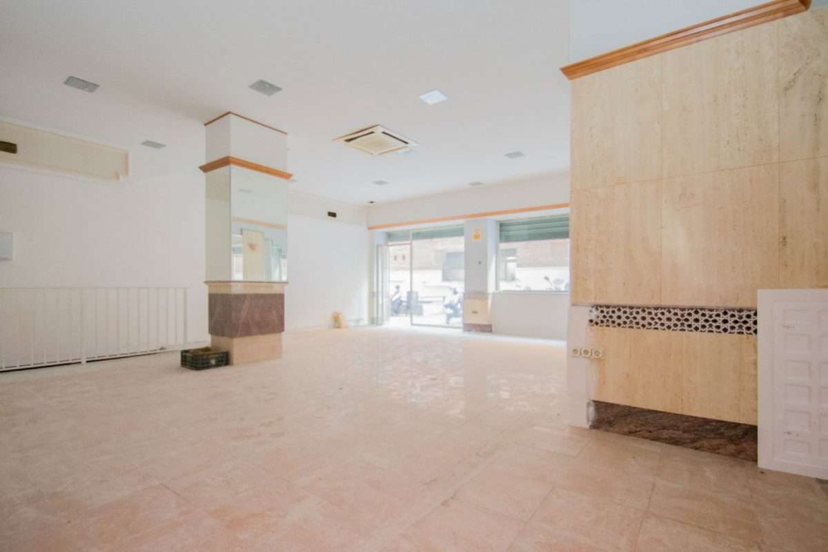 Local comercial en venta en GRANADA