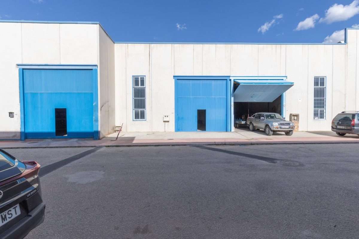 Nave industrial en venta en GRANADA