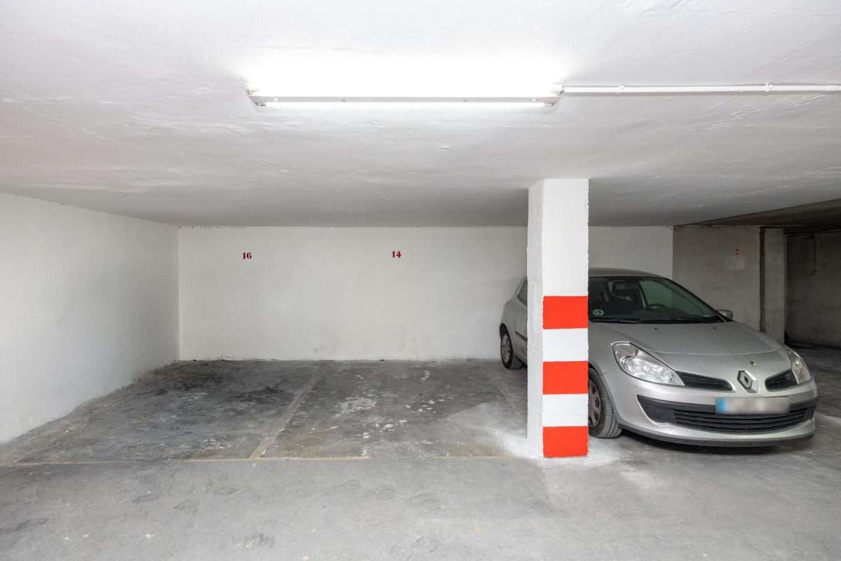 Garaje en venta en GRANADA