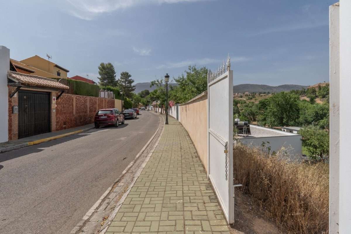 Terreno urbano en venta en GRANADA