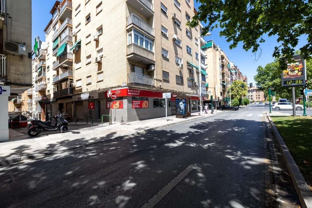 Local comercial en venta en GRANADA