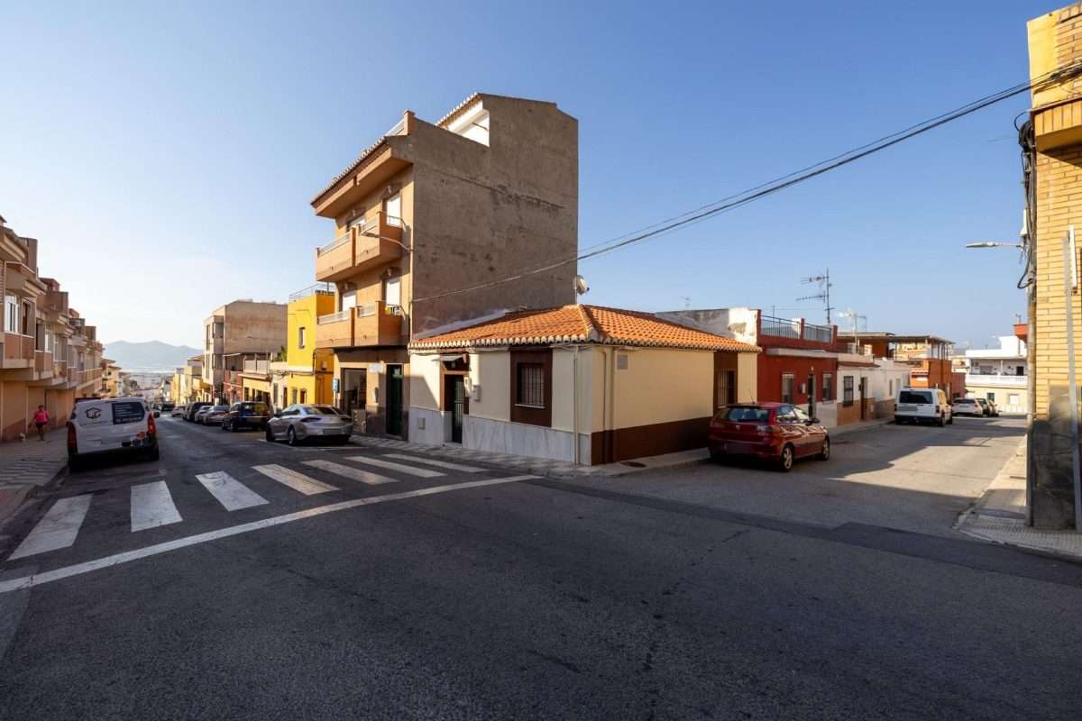 Adosado en venta en GRANADA