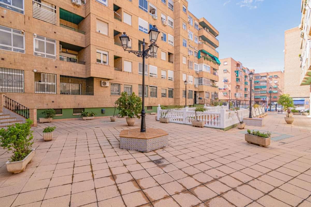 Piso en venta en GRANADA