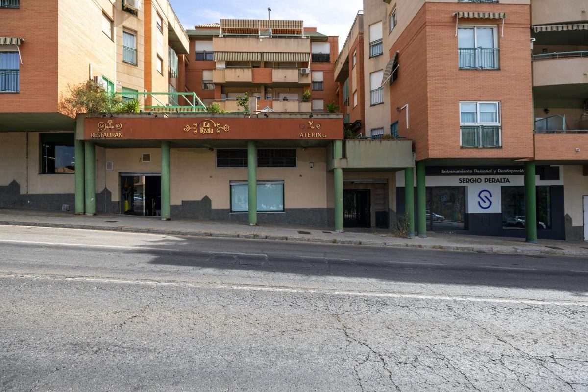 Local comercial en venta en GRANADA