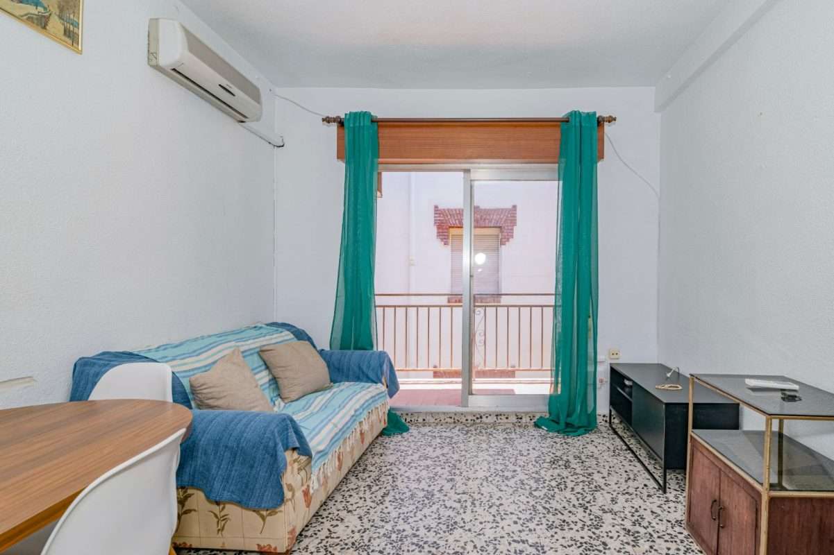Piso en venta en GRANADA, Granada, Referencia: F01577/9388 Piso en venta en GRANADA