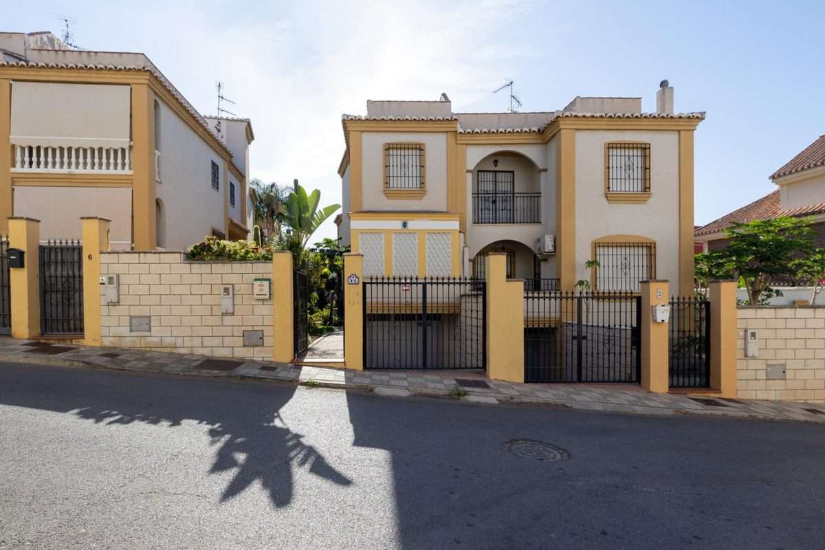Adosado en venta en GRANADA
