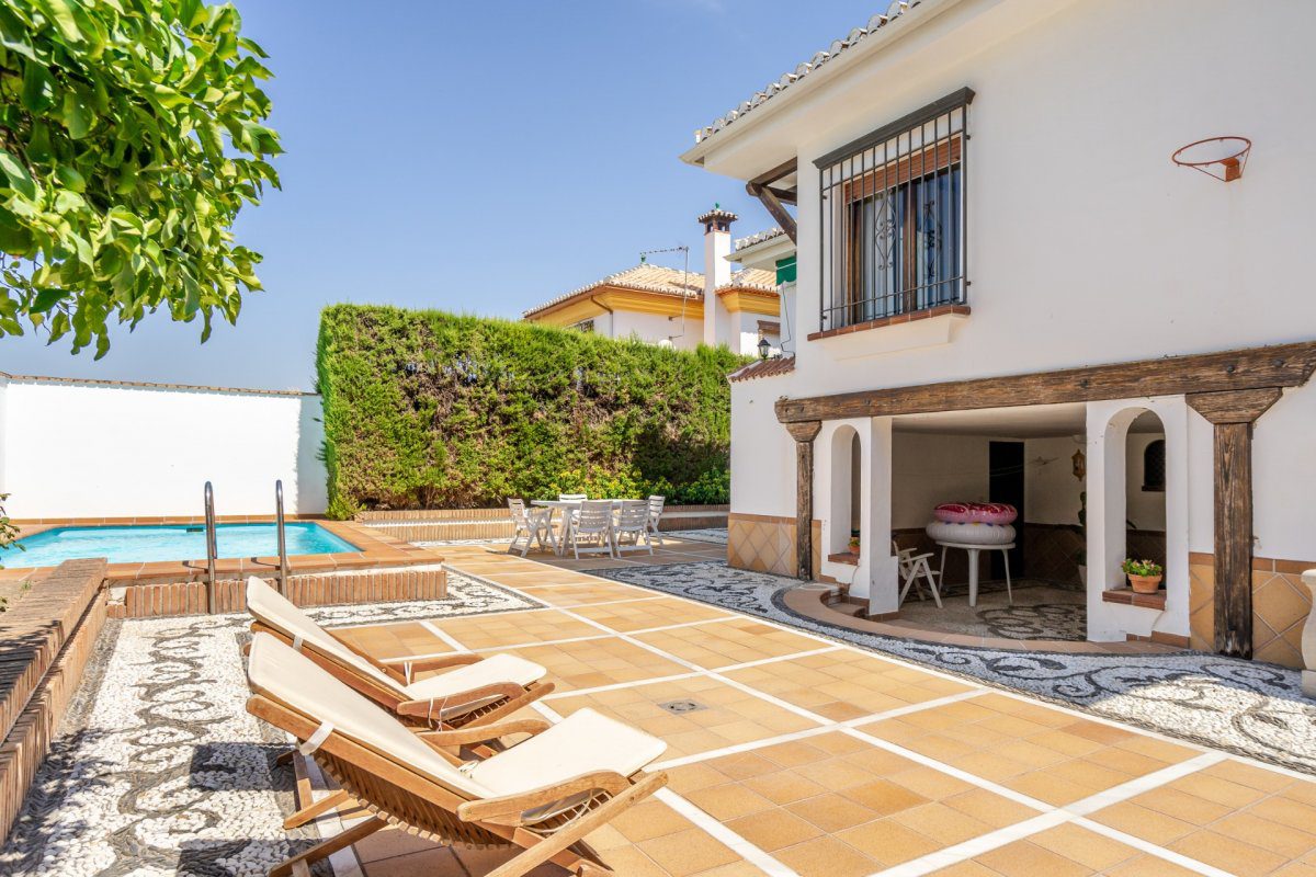 Chalet en venta en GRANADA
