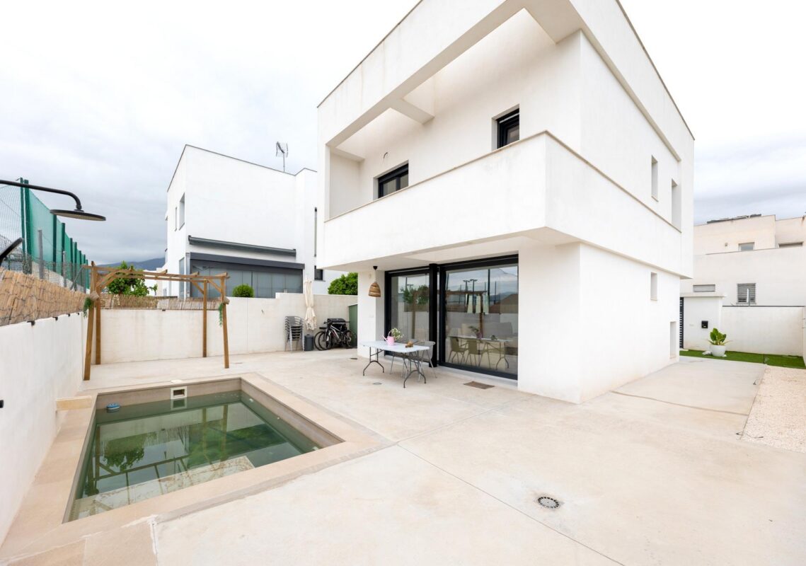 Casa en venta en GRANADA, La Zubia, Referencia: DH07251 Casa en venta en GRANADA