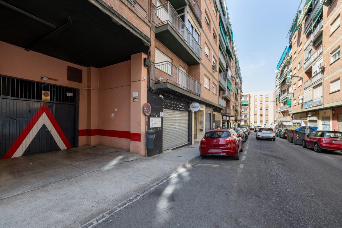 Garaje en venta en GRANADA