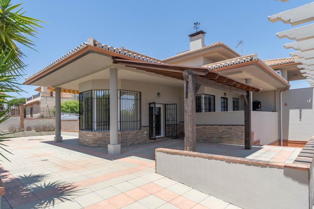 Chalet en venta en GRANADA