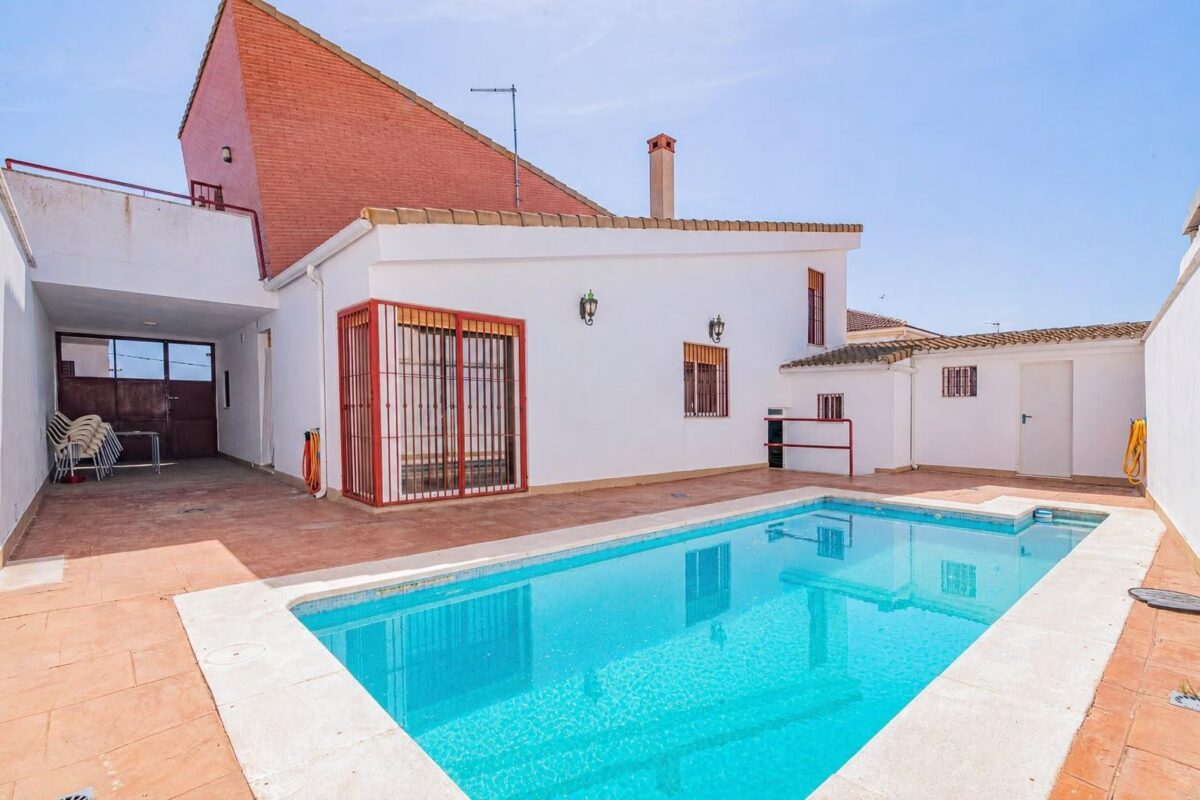 Chalet en venta en GRANADA, Illora, Referencia: DH07326 Chalet en venta en GRANADA